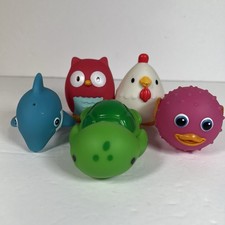 Kids Munchkin Ocean Bath Squirt Toys Colorful and Safe Toy Shark Chicken Turtle