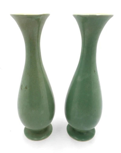 2 Vtg Red Wing Pottery M-1509 Green Bud Vases