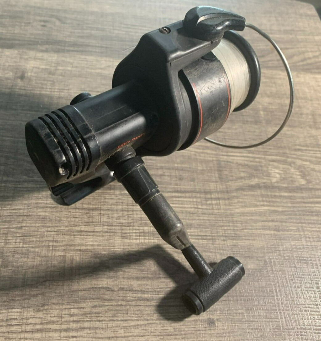 Vintage Hurricane 60 Fishing Reel, Long Cast,for parts or repair no return#16217
