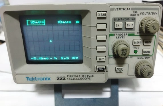 Tektronix 222 battery-operated portable 10MHZ - Image 2 of 4