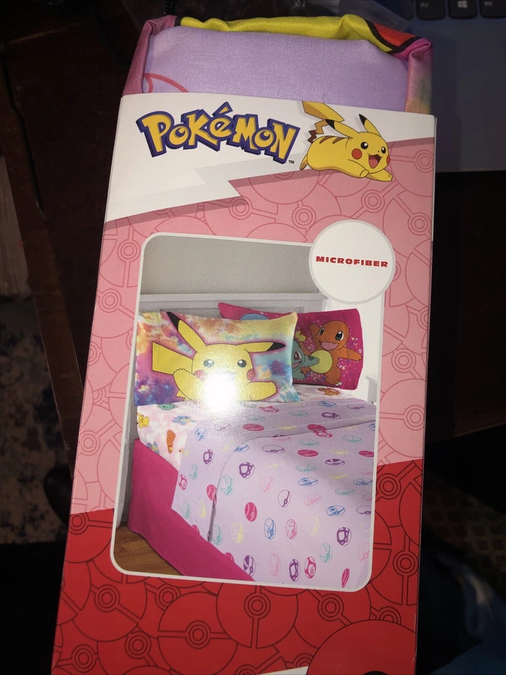 Juego de cama para niños 4 piezas Pokemon tamaño completo juego de sábanas Pickachu Charmander Foto 3 de 4