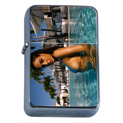 Fiji Pin Up Girls D6 Flip Top Oil Lighter Wind Resistant Flame 