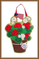 DECORACIÓN DE PERCHA DE PUERTA DE HOJA PERCHA * CESTA DE FLORES PATRIÓTICAS * DECORACIÓN DE PUERTA - NUEVO