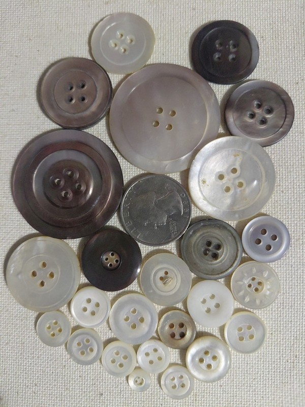 Lot of 25 Vintage Carved Mother of Pearl Buttons, Mixed Styles & Colors (#7)