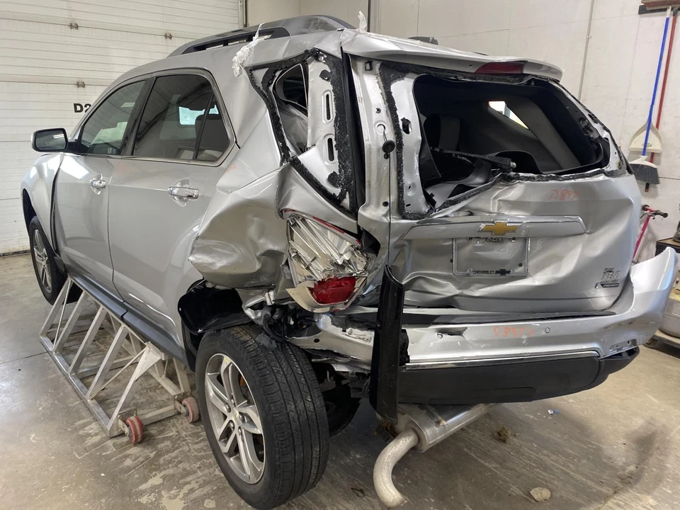 Used Washer Fluid Reservoir fits: 2017 Chevrolet Equinox solid neck Grade A Foto 4 de 4