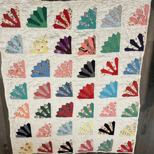 Handmade Quilt Feather Fan Theme Embroidered Applique Rectangular 85x65 VTG 60s