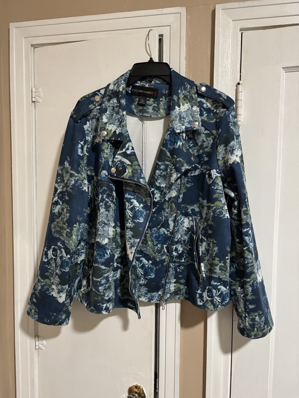 Colleen Lopez Women's Floral Moto Jacket Blush Teal, Size XL