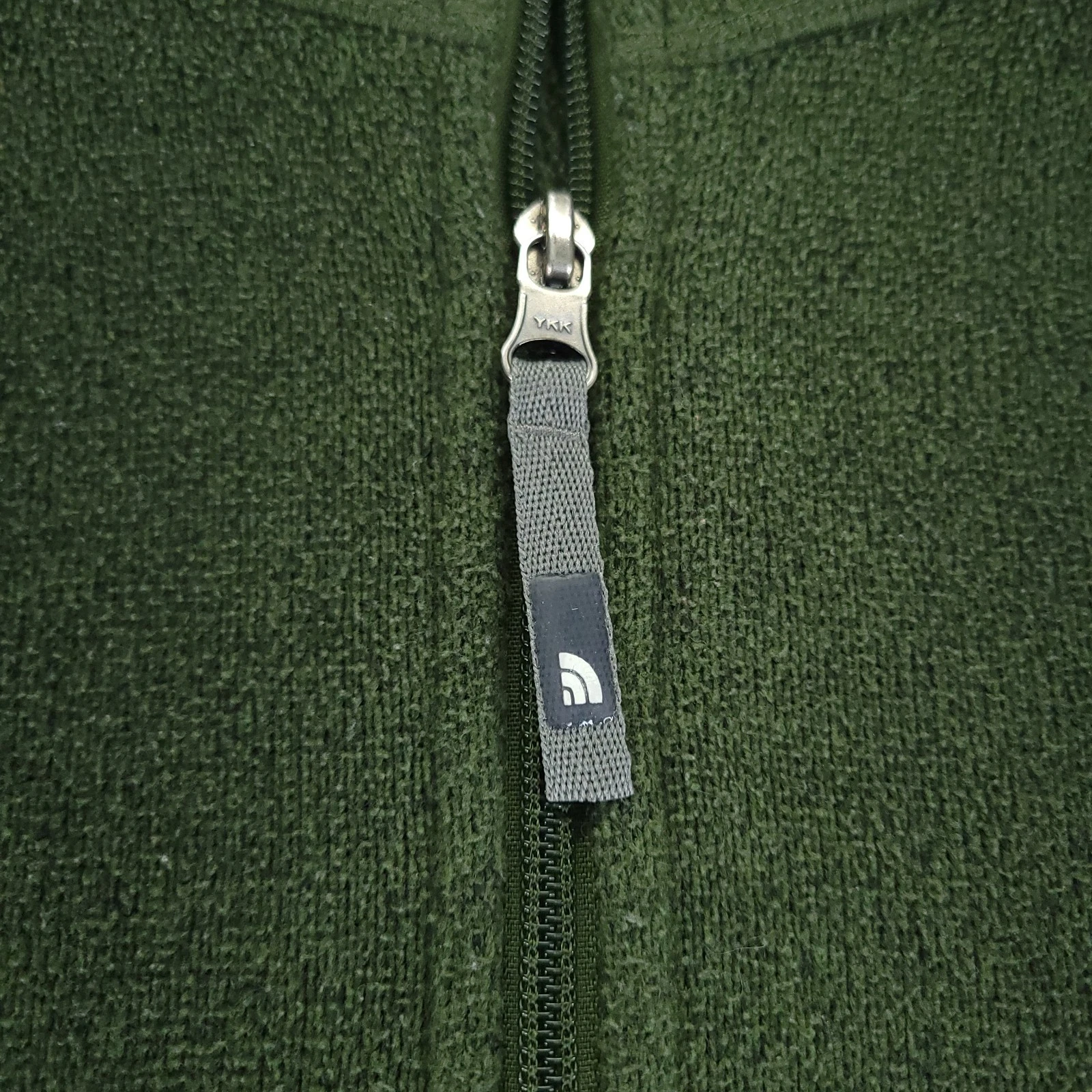 The North Face Fleece Pullover Men XL Green Forest Green Quarter Zip Sweater - product detail image 4