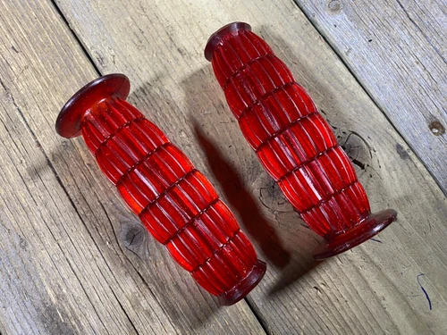 VINTAGE BIKE BICYCLE BMX MOTORCYCLE WAFFLE GRIPS OGK RED METAL FLAKES FEELERS
