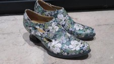 JOHN FLUEVOG Sole Talk Chakra Green Floral Side Buckle Heels Shoes 8