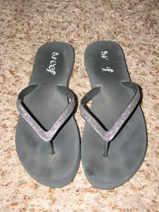 gray reef flip flops