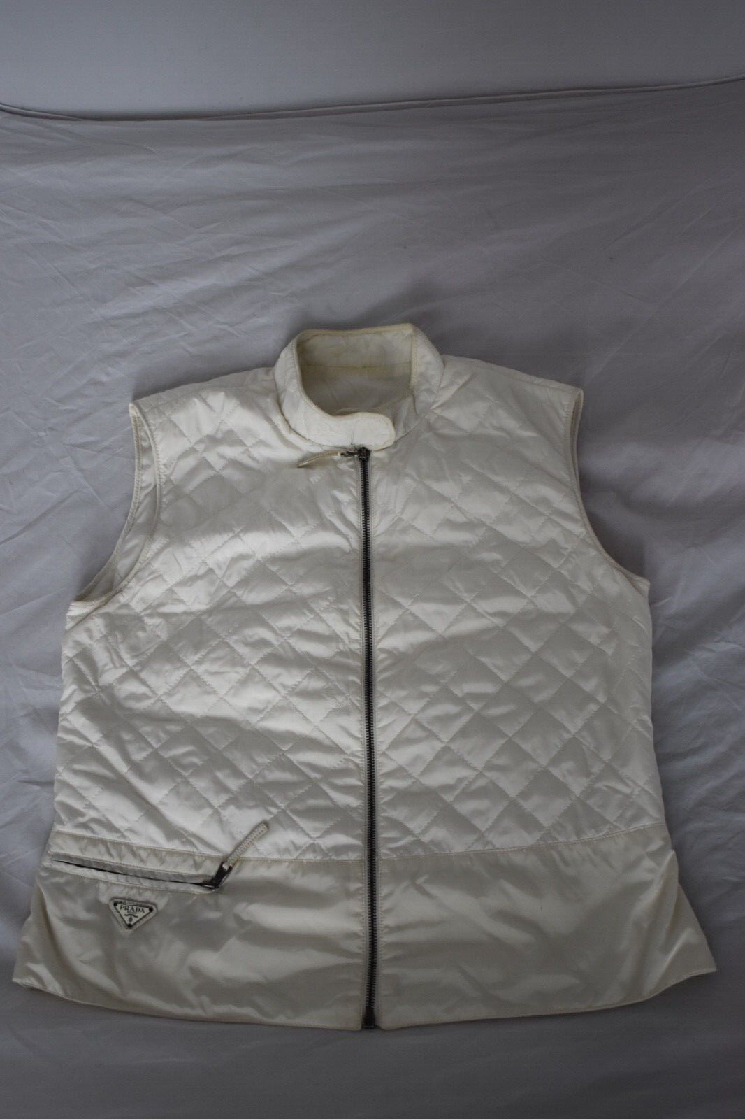 Prada White Lightweight Polyester Zip Quilted Gil… - image 1