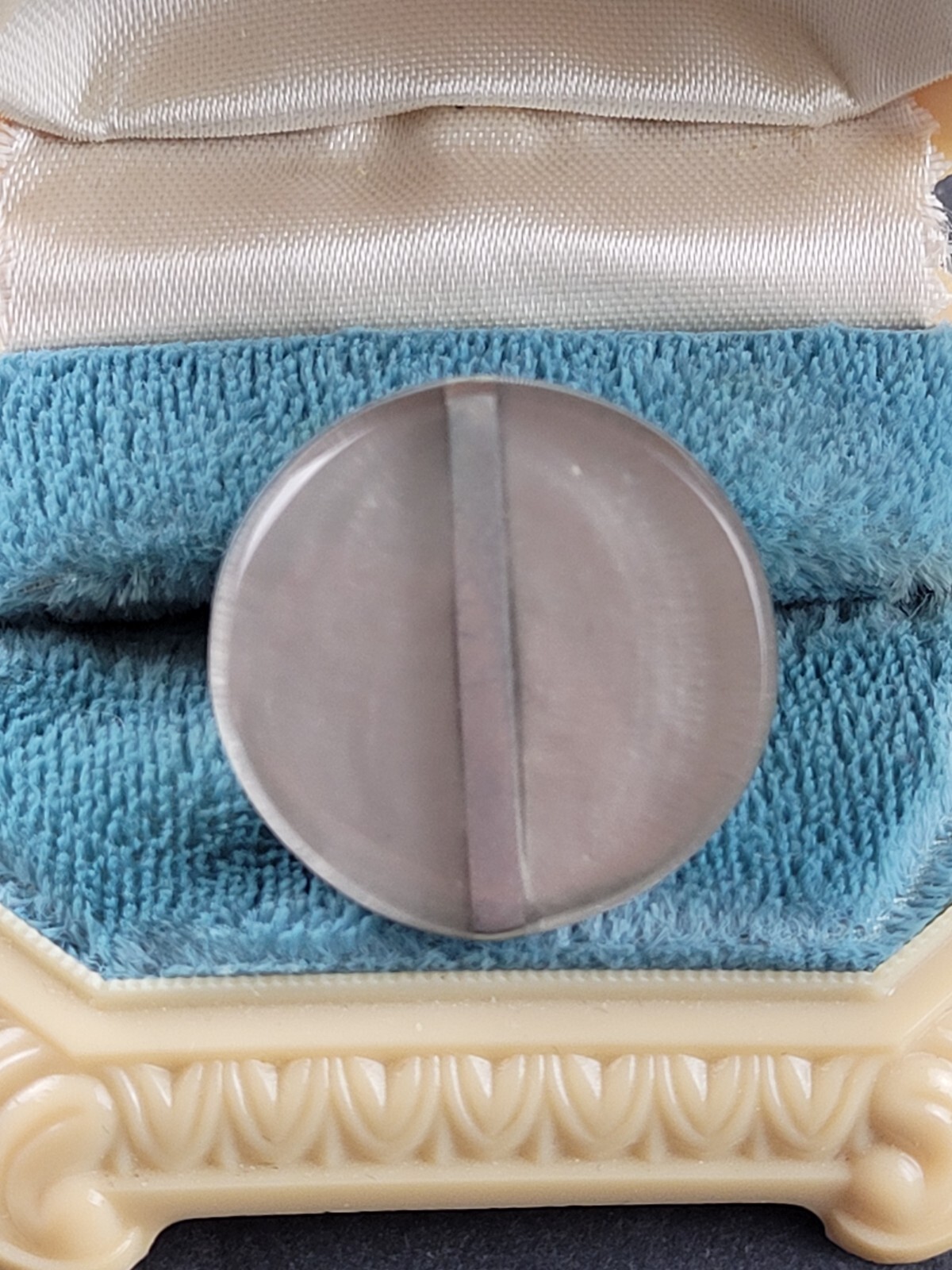 Round Chunky Metal and Resin Round Adjustable Ring Silver Tone Shimmer