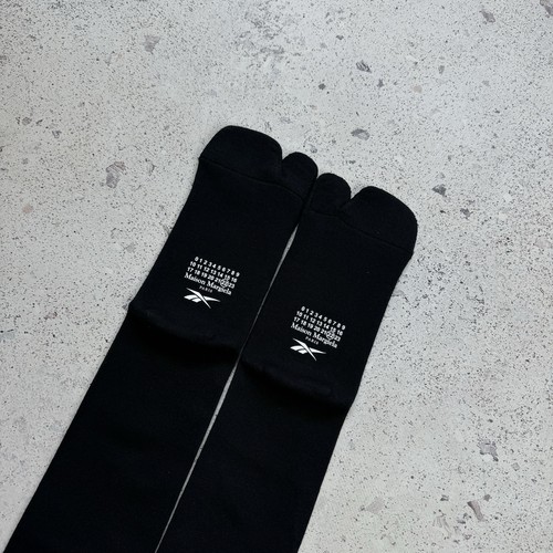Maison Margiela x Reebok Tabi Socks Black - Picture 5 of 8