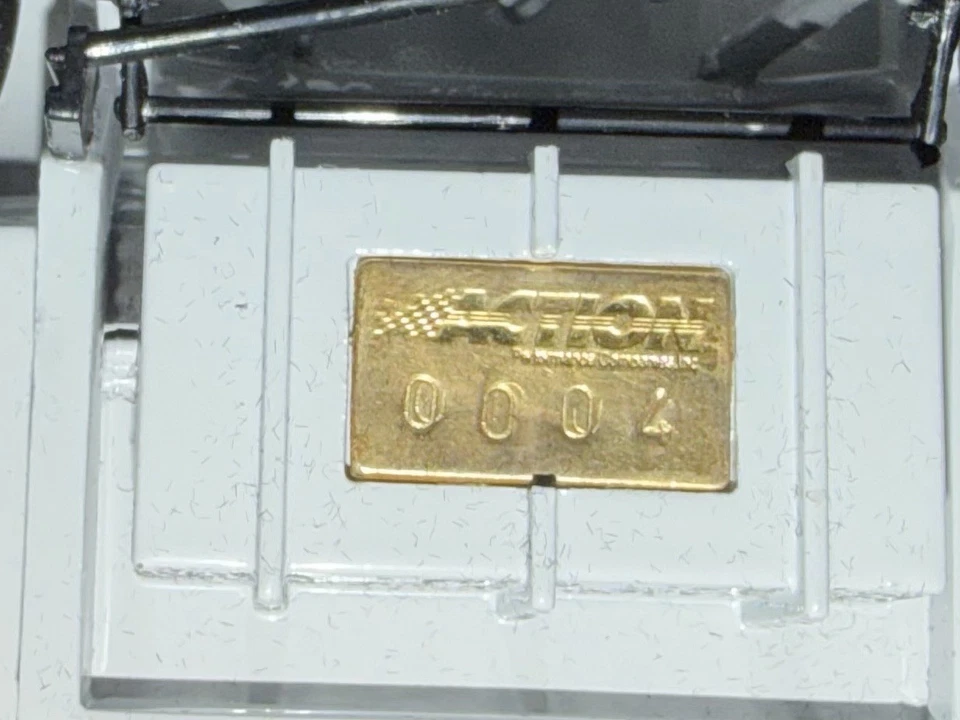 Ford Taurus 2001 Dale Jarrett #88 - Elite/3204 Foto 4 de 4