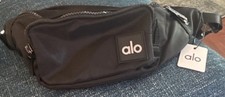 Alo Yoga Black Hiking Waist Pack Zip Closure Adjustable External Pockets