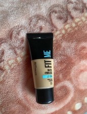 Maybelline New York Fit Me Matte Poreless Fou...