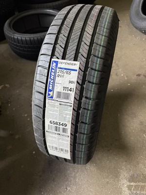 215/65R16 Michelin Defender2 98H SL Black Wall Tire