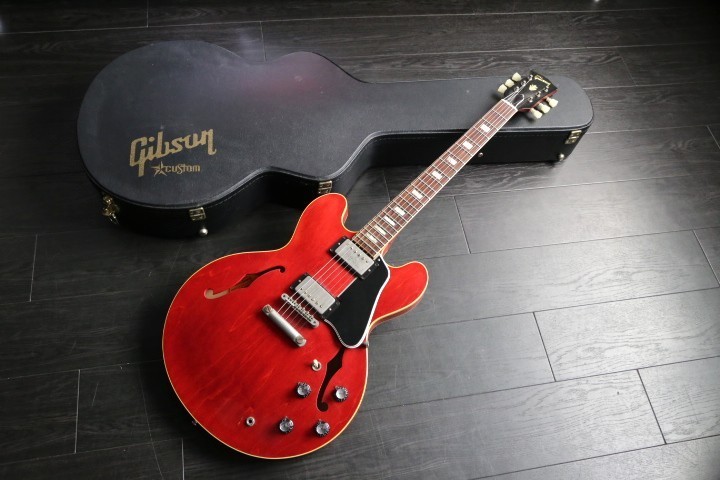 Gibson CustomShop1963 ES-335 LightlyAged 1963 Gibson ES-335 - What