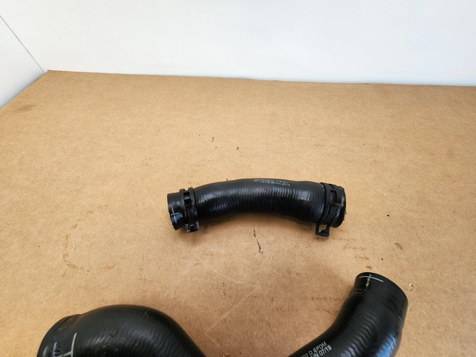 Mangueras de radiador 18-24 790 890 KTM Duke Stock 64135024000, 61135026000 OEM D3 Foto 2 de 4