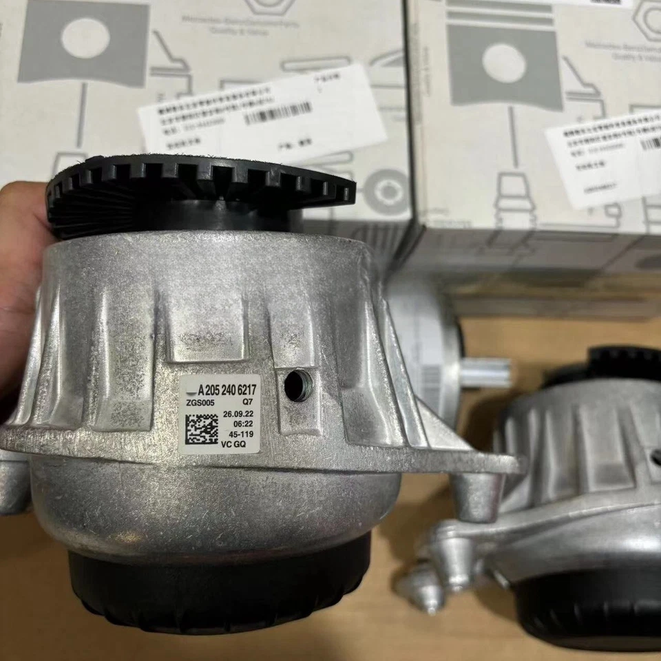 2X OEM Engine mounts For Mercedes-Benz W205 W213 C180 C200 C300 E200 E260 E300 - Image 3 of 4