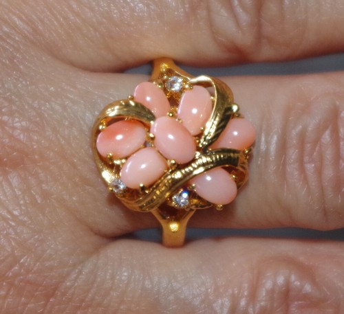 VINTAGE QUALITY ANGEL SKIN PINK CORAL CLUSTER LEAF GORGEOUS 18K GF RING S 10 1/2 - 第 3/11 張圖片