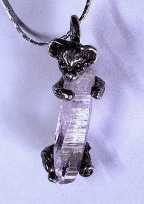 925 Teddy Bear holding Natural Amethyst Crystal Pendant brings Love  by JKL 20