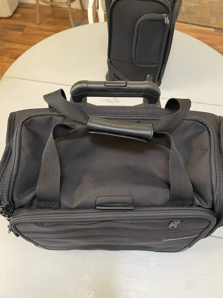 Briggs & Riley Baseline 2 Wheel Cabin Bag Black Rolling Luggage Suitcase U116-4 - Image 3 of 4