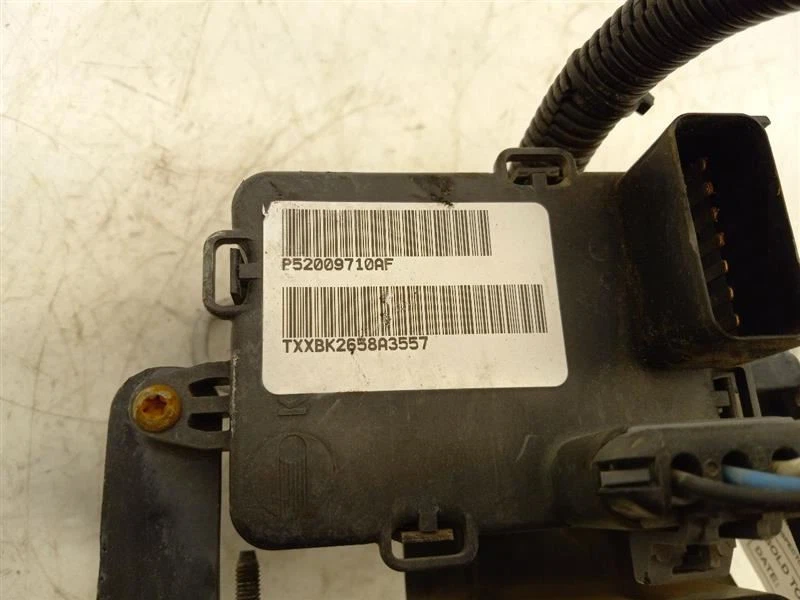 Conjunto de peça de freio antibloqueio todas as rodas ABS 98-99 Ram 2500 05013920AB - Imagem 3 de 4