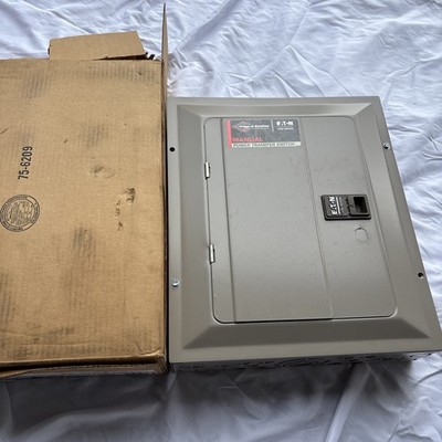 Briggs & Stratton Manual Transfer Switch Eaton 60A Main 30A Emergency 071002