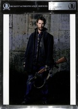 Noah Wyle Signed Falling Skies 8x10 Photo Autograph Grade 10 BECKETT