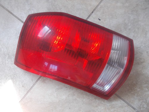 Saturn Vue Suv Tail Light Lamp Lh Drivers Side 03 04 05 Used Oem Ebay 
