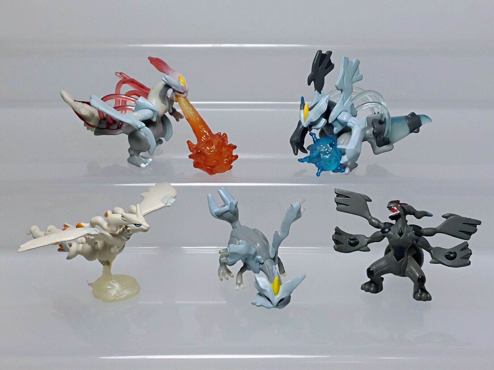 Figurines Lot De 6 Figurine Pokémon Noir & Blanc - Zekrom Overdrive Pokémon  - UltraJeux