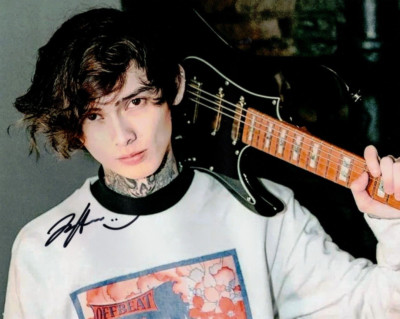 GFA Polyphia Band Guitarist Tim Henson Signiert 8x10 Foto Beweis T2 COA