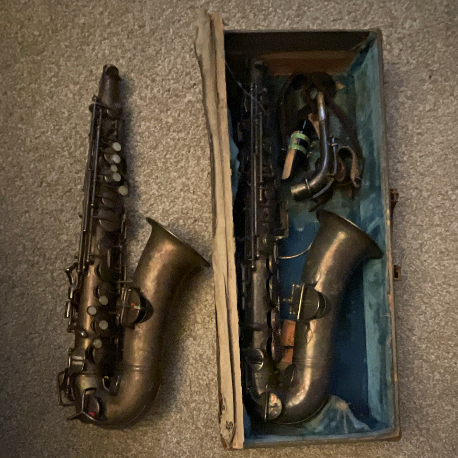 Alto Saxophone Instrument w/ Case Bundle CG CONN