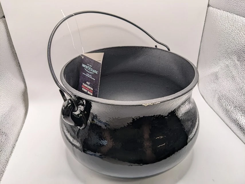 NO LID - Smith & Clark 4 Quart Black Enamel Cast Iron Cauldron -New WITH DEFECTS