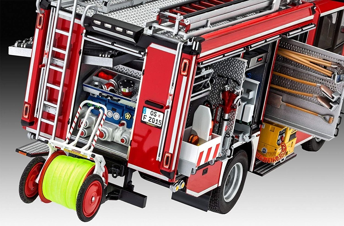 REVELL 07452 MAN TGM HLF20 VARUS 4X4 Feuerwehr Plastik-Modellbausatz 1:24 EUR 55,00 - DE