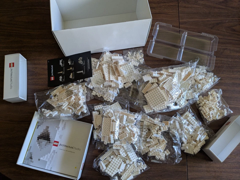 LEGO ARCHITECTURE: Architecture Studio (21050) New Sealed Bags (Missing One Bag) - Image 2 of 4