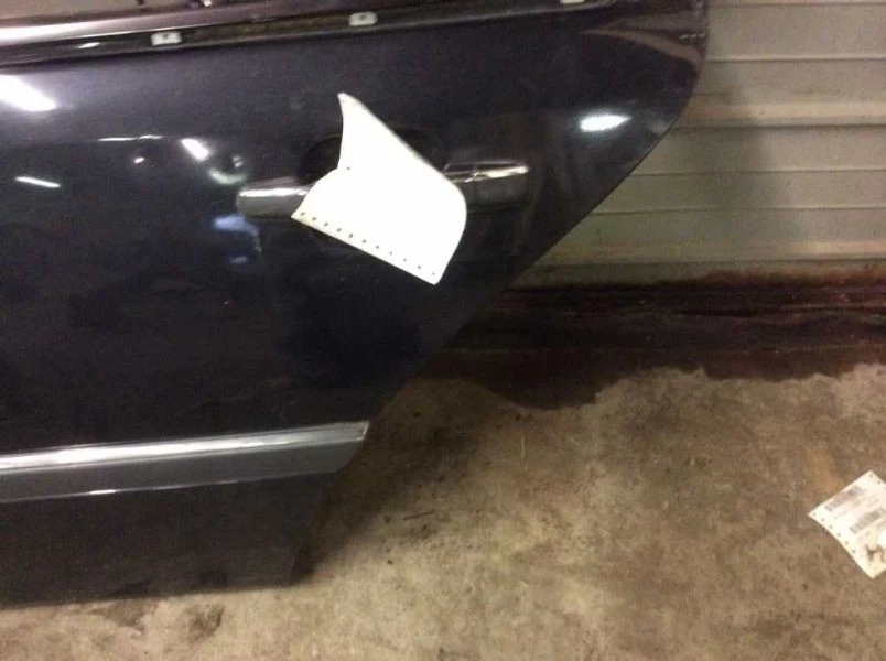 94 95 96 MERCEDES BENZ C220 C280 REAR LEFT DOOR SHELL | DARK BLUE Foto 3 de 4