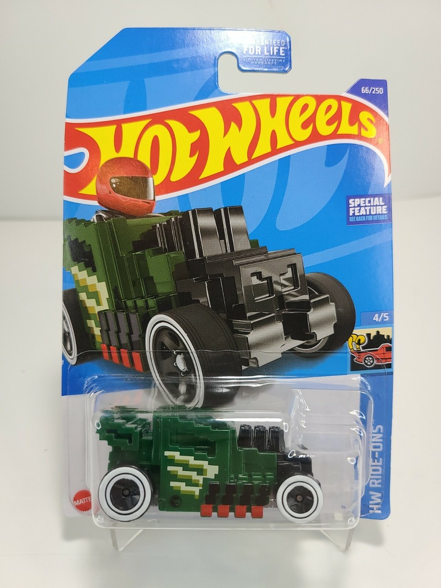 2022 Hot Wheels Pixel Shaker Green Treasure Hunt New C Case IN
