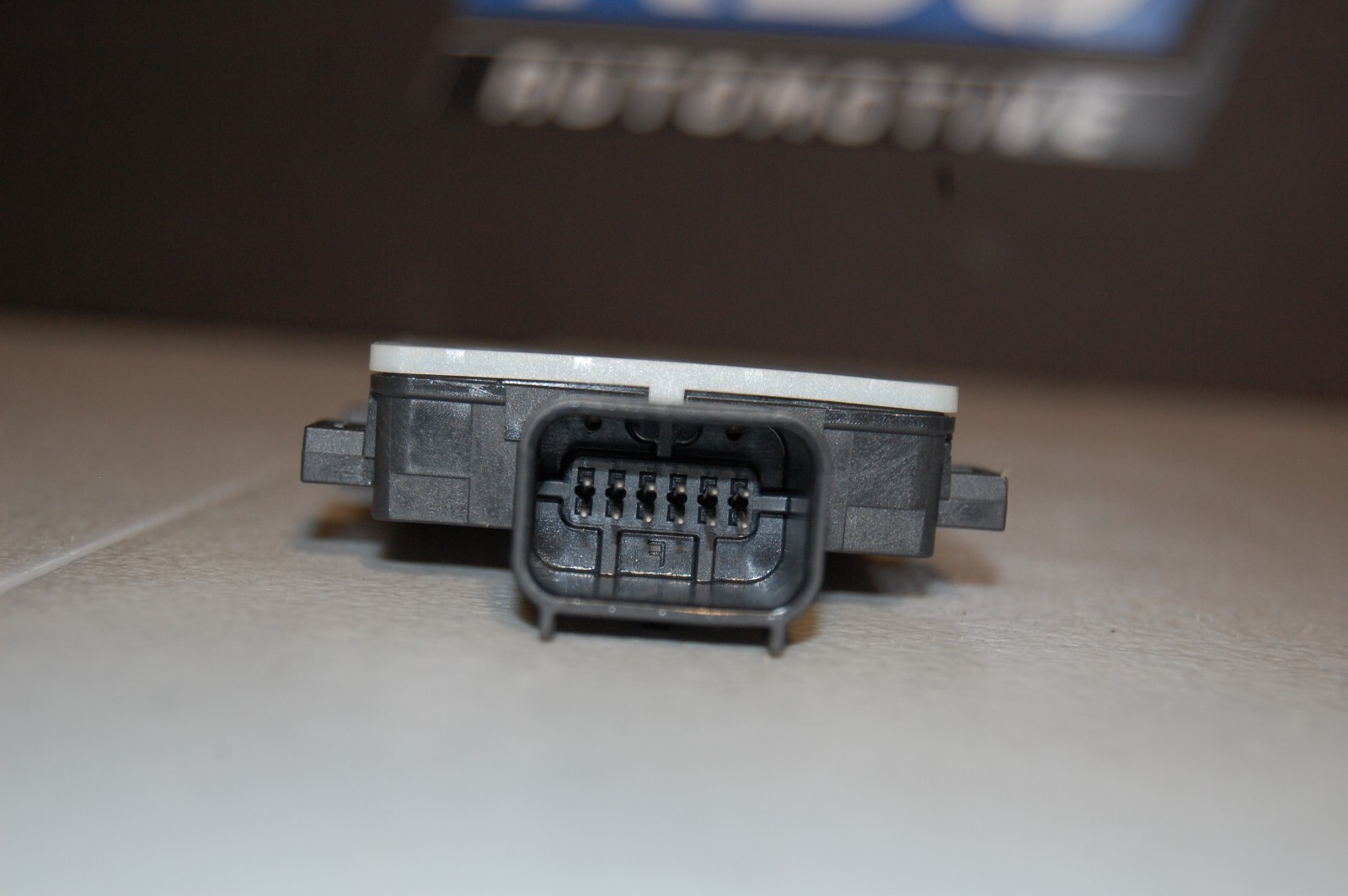 Picture 3 of 6