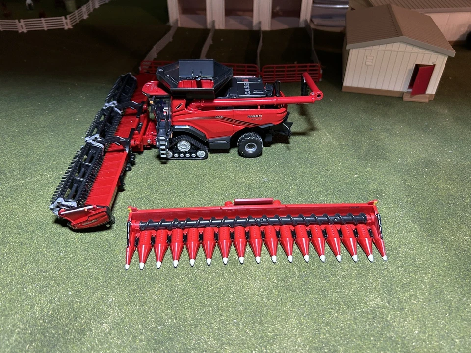 1/64 Ertl Case IH Axial-Flow AF11 2024 Farm Show Track Combine W/ Headers 44352 - Image 2 of 4