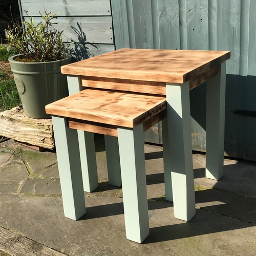 Chunky solid oak dual nesting table’s , scorched - sanded & waxed table top’s - Picture 9 of 22