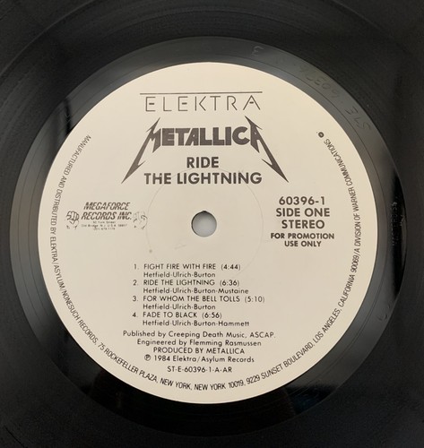 METALLICA - Ride The Lightning LP, Elektra white promo, gold stamp - Picture 3 of 6