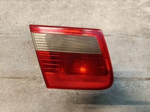 BMW 3 E46 2001 Hinten links Rückleuchte Heckleuchte innen 8368759 MAC5810