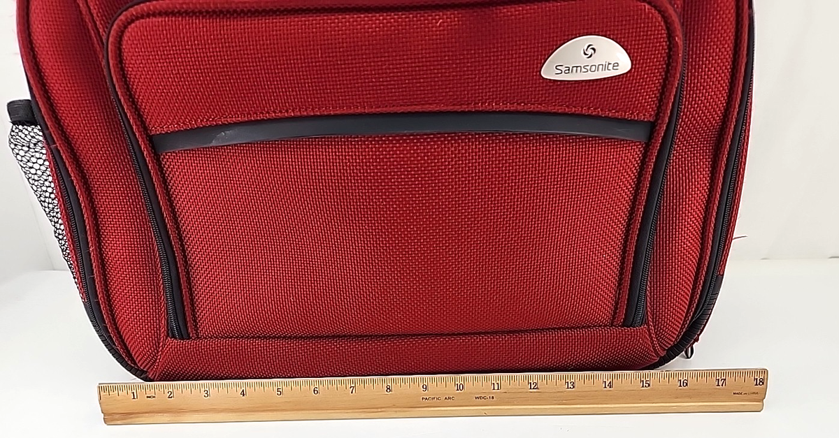 Samsonite Versatility Carry On Shoulder Bag Red 17x12x8” Overnight