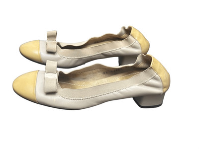 Salvatore Ferragamo Vara Bow Accent Leather Ballet Flats Sz6