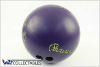 900 Global Honey Badger Purple Bowling ball 15 LBS