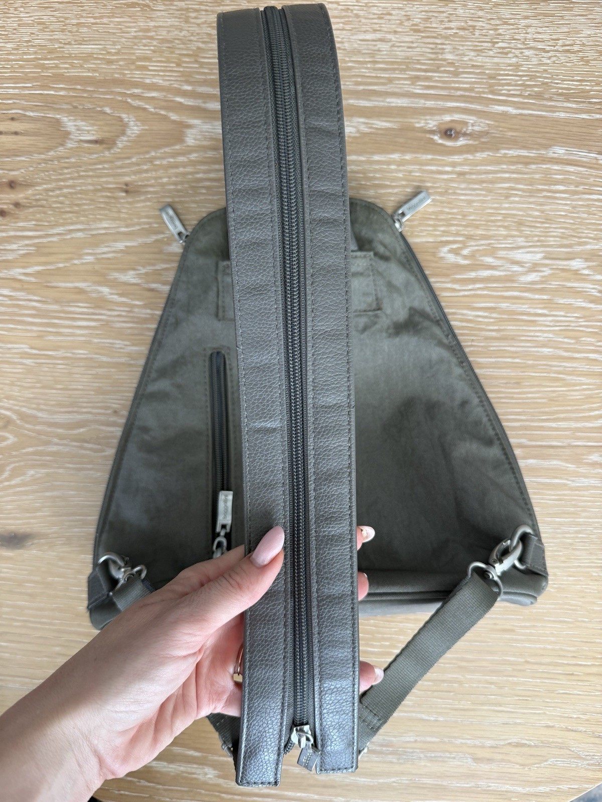 baggallini Gray Triangle Backpack Shoulder Strap … - image 4