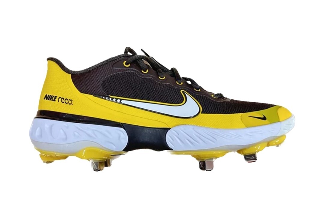 Nike Alpha Huarache Elite Metal Baseball Cleats CZ6543-200